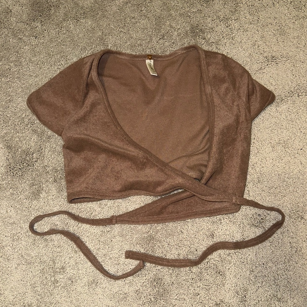 LA hearts wrap crop top